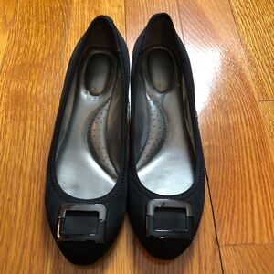 Bandolino Black Wedged heel with Buckle Detail